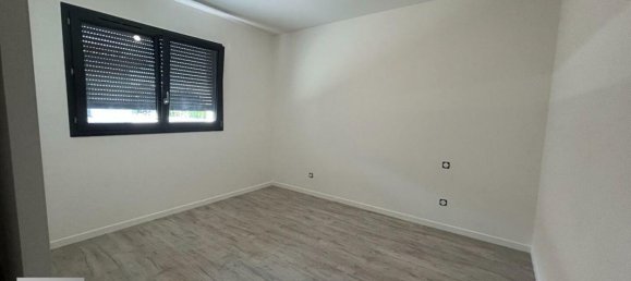 3 bedrooms House in Saint-Romain-la-Motte, France No. 207030 7