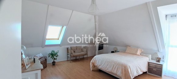 3 bedrooms Duplex in Ozoir-la-Ferriere, France No. 179079 10