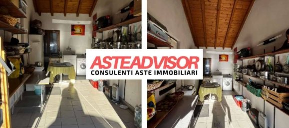 2 bedrooms Villa in Besozzo, Italy No. 295957 11