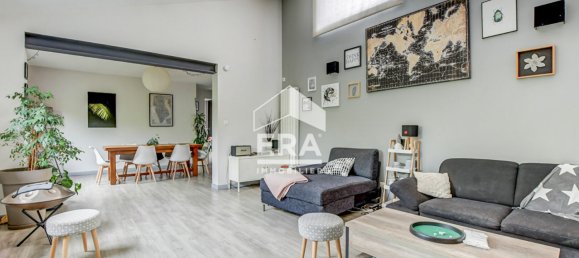 3 bedrooms House in Castelginest, France No. 196992 3