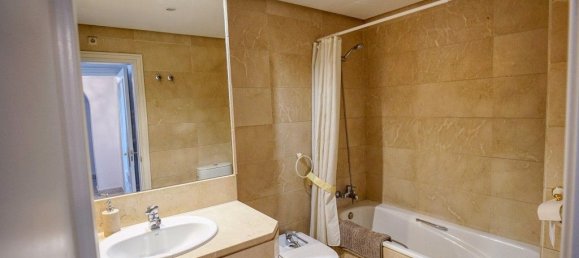 2 bedrooms Apartment in Marbella, Spain No. 136515 11