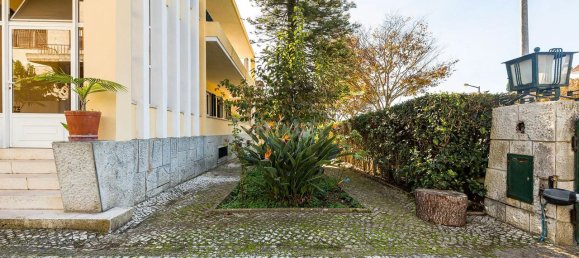 7 bedrooms House in Lisbon, Portugal No. 160534 3