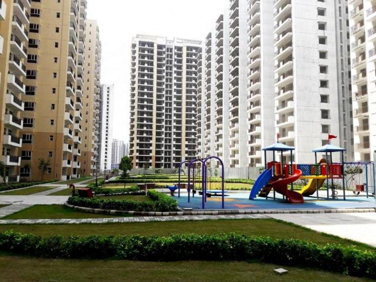 3 bedrooms House in Noida, India No. 66992