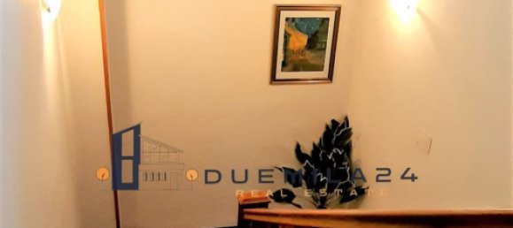 5 rooms Apartment in Vaiano, Italy No. 70565 8