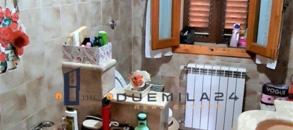 5 rooms Apartment in Vaiano, Italy No. 70565 14