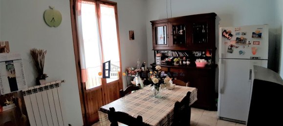 5 rooms Apartment in Vaiano, Italy No. 70565 6