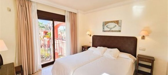 2 bedrooms Penthouse in Marbella, Spain No. 22695 13
