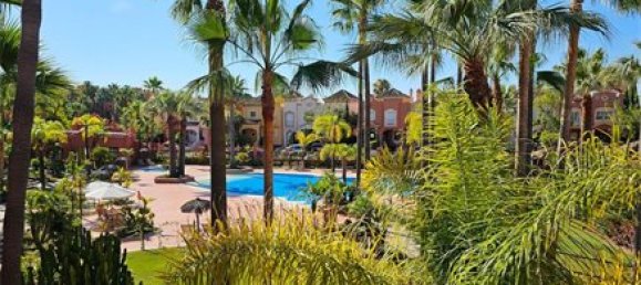 2 bedrooms Penthouse in Marbella, Spain No. 22695 8