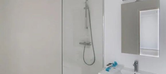 Apartamento de 1 dormitorio en Marignane, France No. 281693 3