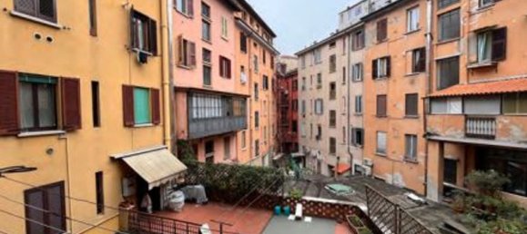 2 rooms Apartment in Milan, Italy No. 239821 18