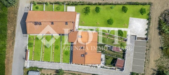 3 bedrooms House in Cascina, Italy No. 269077 4