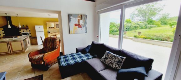 3 bedrooms House in Guyonvelle, France No. 61737 42