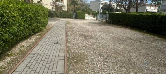 Квартира с 3 комнатами в Комаккьо, Италия № 40475 3