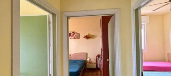 Квартира с 3 комнатами в Комаккьо, Италия № 40475 11