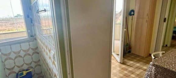 Квартира с 3 комнатами в Комаккьо, Италия № 40475 12