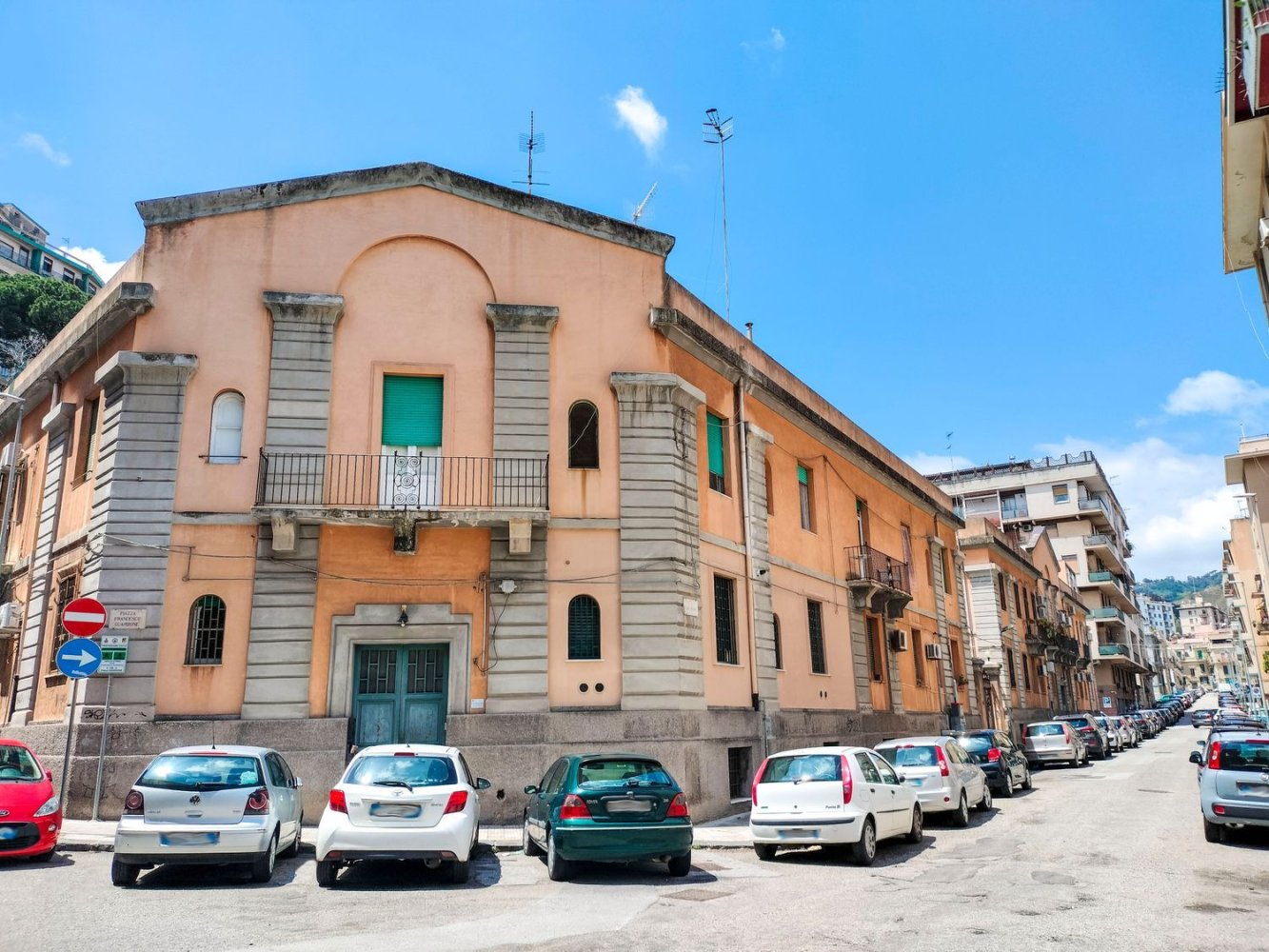 Apartamento de 3 habitaciónes en Messina, Italy No. 75824