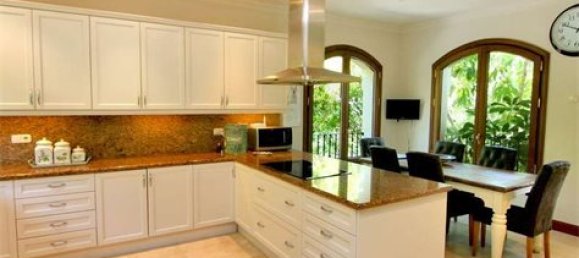 Villa de 5 dormitorios en Málaga, Spain No. 102603 3