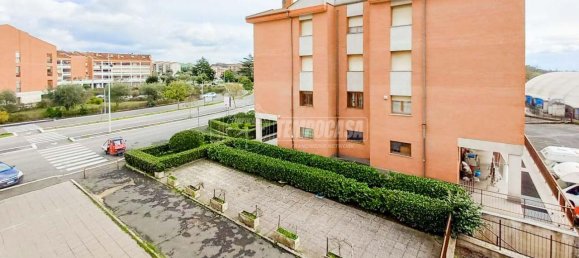 Apartamento de 4 habitaciónes en Bracciano, Italy No. 9256 24