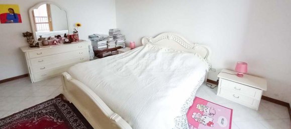 Apartamento de 4 habitaciónes en Bracciano, Italy No. 9256 19