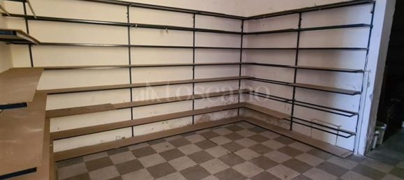 60m² Commercial property in Catania, Italy No. 118024 5