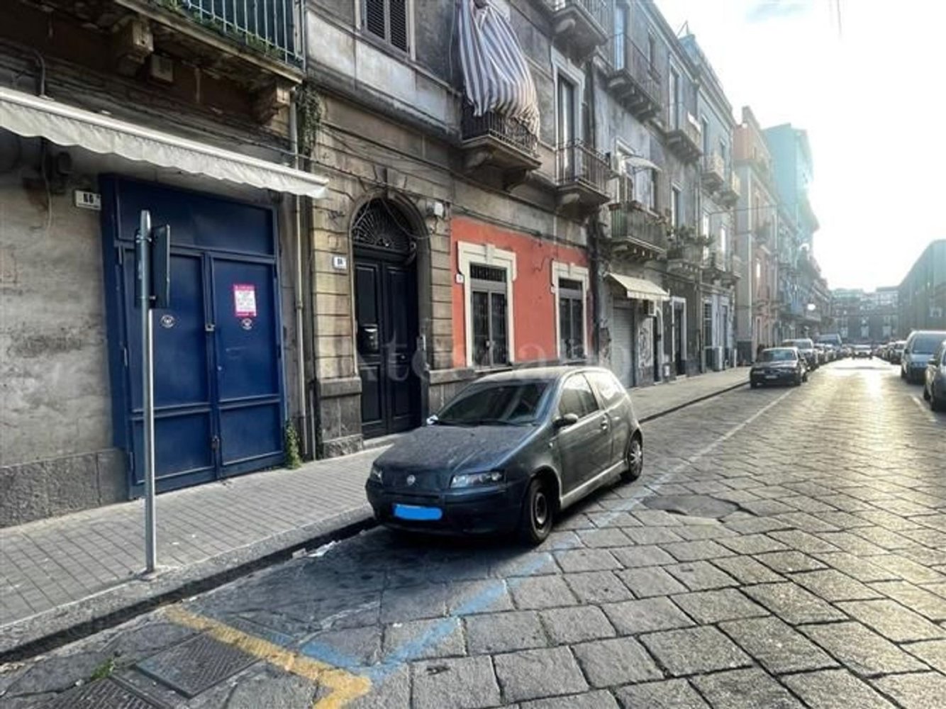 60m² Commercial property in Catania, Italy No. 118024