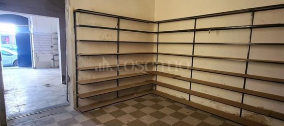 60m² Commercial property in Catania, Italy No. 118024 3