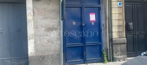 60m² Commercial property in Catania, Italy No. 118024 2