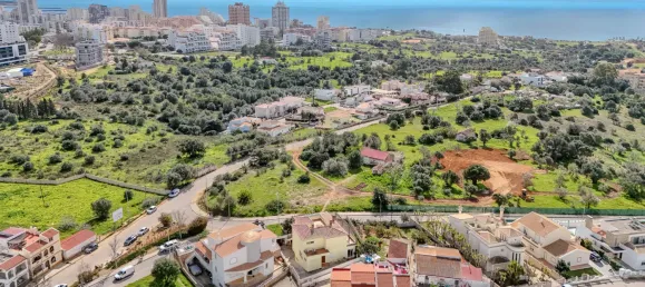 Villa de 3 dormitorios en Portimao, Portugal No. 99558 4