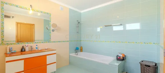 Villa de 3 dormitorios en Portimao, Portugal No. 99558 29