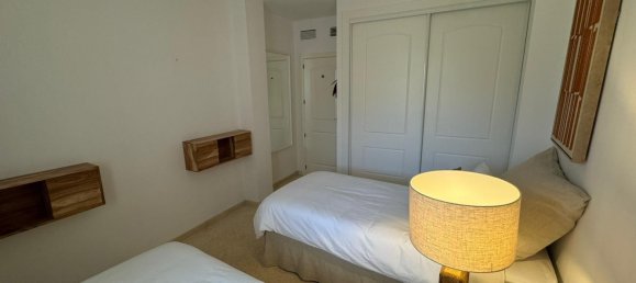 2 chambres Penthouse à Marbella, Spain No. 166440 8