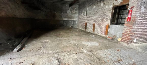 5 bedrooms Apartment in Versailles, France No. 176278 9