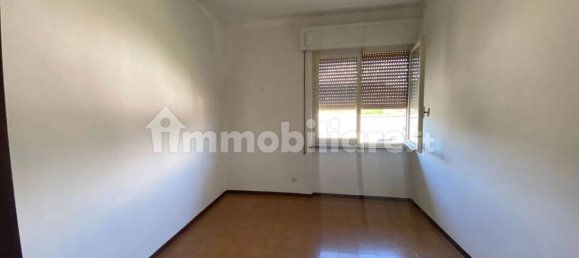 4 bedrooms Apartment in Follo, Italy No. 258888 13