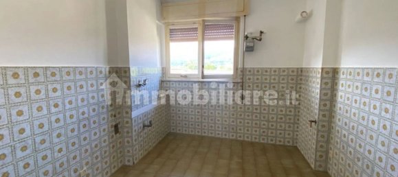 4 bedrooms Apartment in Follo, Italy No. 258888 6