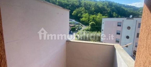 4 bedrooms Apartment in Follo, Italy No. 258888 11