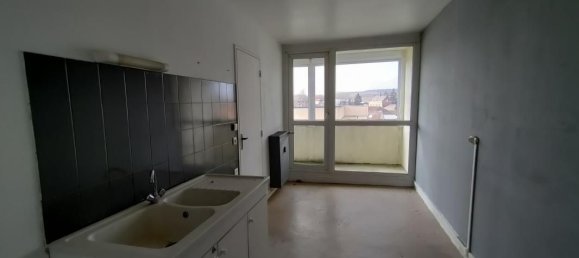 Квартира с 2 спальнями в Лонгей-Аннель, Франция № 68439 3