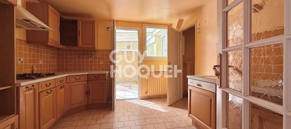 5 bedrooms House in Deauville, France No. 189883 7