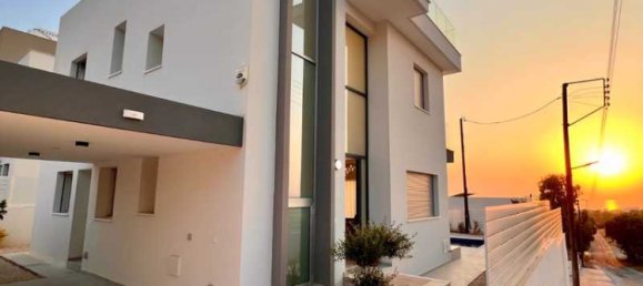 3 bedrooms Villa in Chloraka, Cyprus No. 21135 3