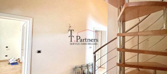 3 غرف نوم فيلا في Sesto Fiorentino, Italy رقم 283870 17