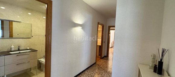 Apartamento de 4 dormitorios en Viladecans, Spain No. 135812 8