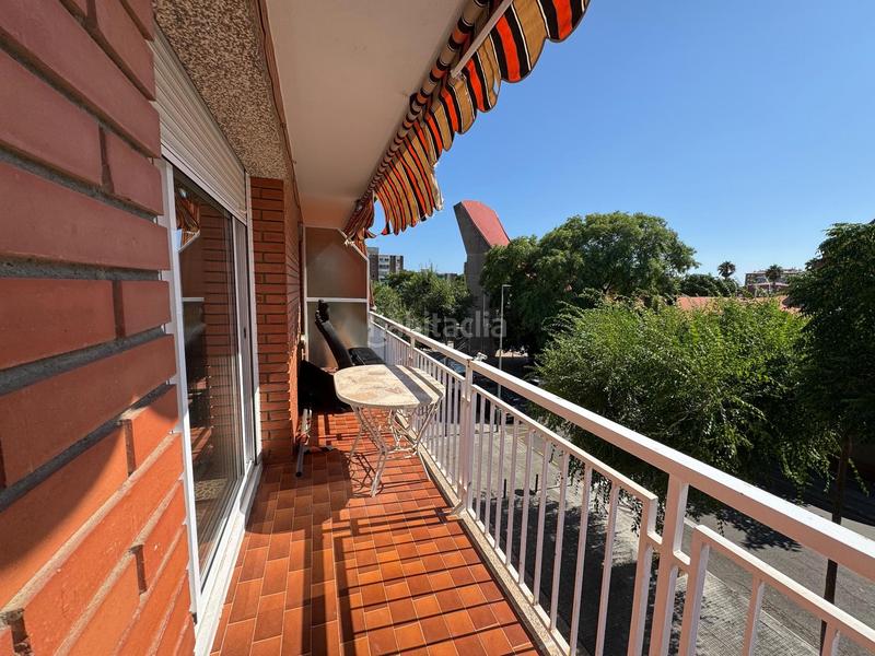 Apartamento de 4 dormitorios en Viladecans, Spain No. 135812
