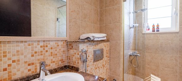 Вилла с 3 спальнями в Jumeirah Park, ОАЭ № 16043 12