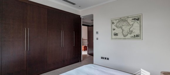 Вилла с 3 спальнями в Jumeirah Park, ОАЭ № 16043 10