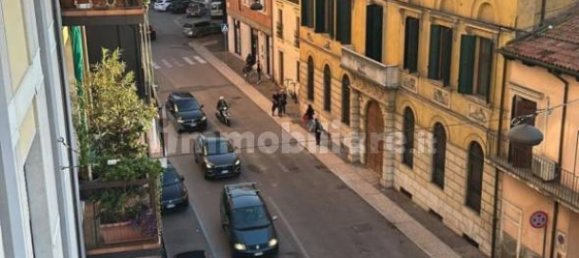 2 Schlafzimmer Wohnung in Verona, Italy, Nr. 250953 8