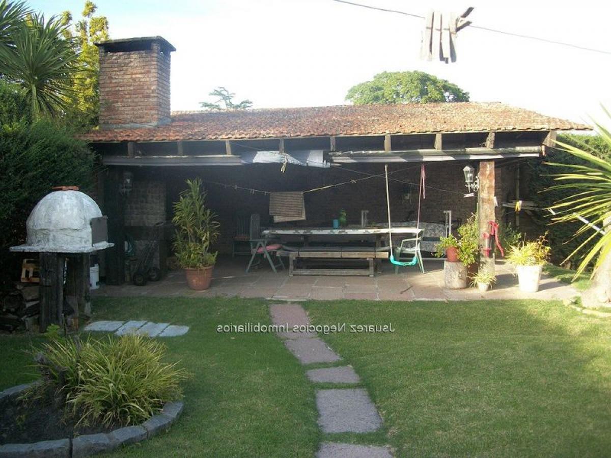 Дом с 3 спальнями в Монтевидео, Уругвай № 10965