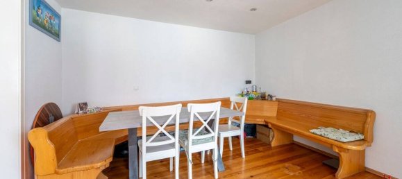 9-salle Bâtiment à Reutlingen, Germany No. 14986 18