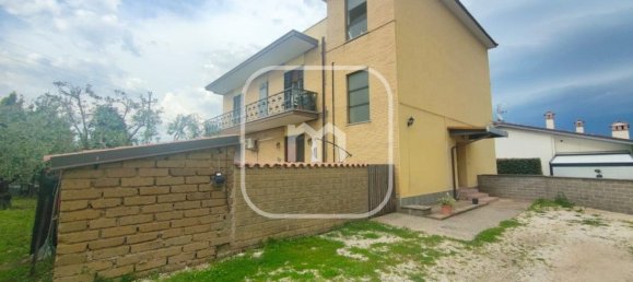 Квартира с 4 спальнями в Рим, Италия № 372123 2