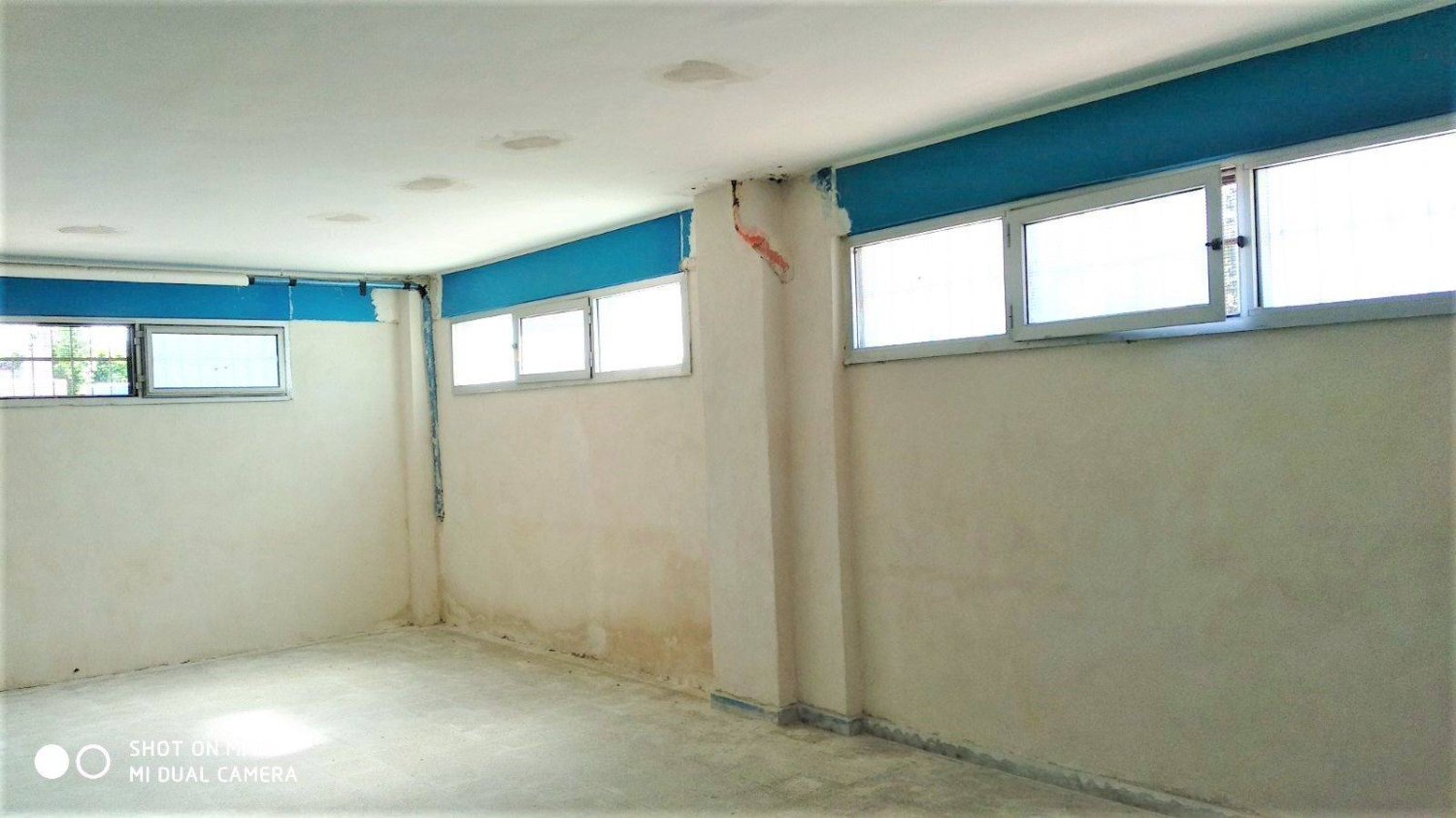 3-Zimmer Gewerbliche Immobilie in Bari, Italy, Nr. 353311