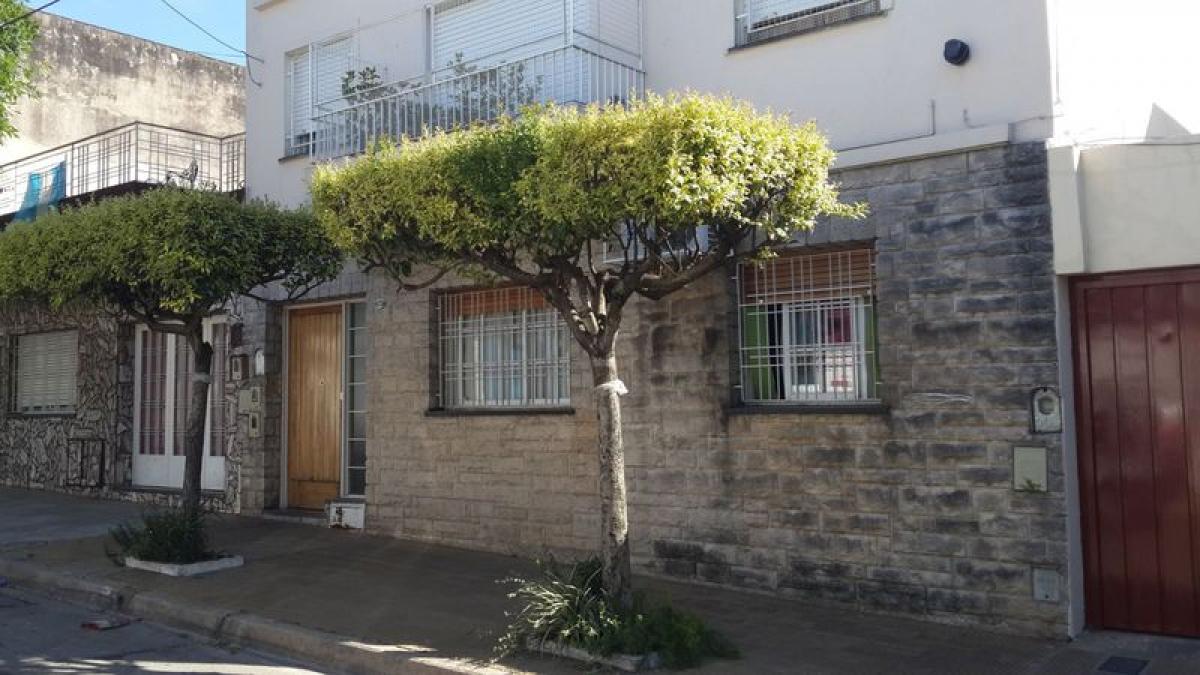 2 bedrooms House in Buenos Aires, Argentina No. 101763