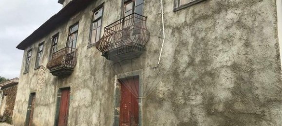 Casa de 3 dormitorios en Olmos, Portugal No. 181991 3