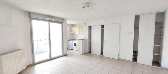 Apartamento de 1 dormitorio en La Riche, France No. 306233 2